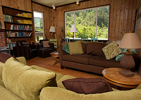 hi point reyes hostel common rooms 